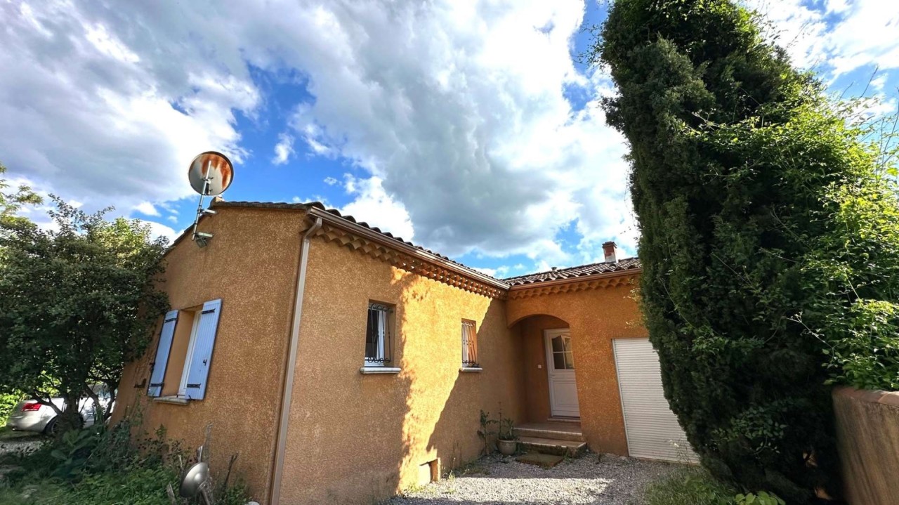 A VENDRE --26170 BUIS LES BARONNIES-VILLA PLAIN-PIED+GITE 150M²-4/5 CHAMBRES-7 PIECES-TERRAIN 2471M²-295000€