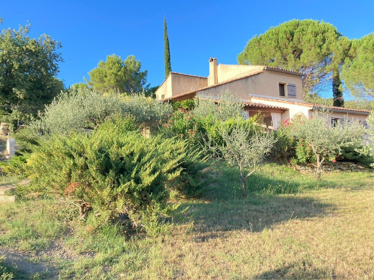 A VENDRE- VAUCLUSE -26170 MOLLANS- VILLA AVEC VUE MONT VENTOUX 160M² -4 CHAMBRES TERRAIN 1025 M²- 418500€