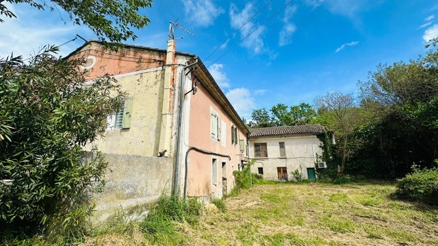 A VENDRE- REF 358- PUYMERAS - -PROPRIETE - MAS EN PIERRES 18 EME 500M² -  A RESTAURER - SUR PROPRIETE DE 5000M²- 995000€