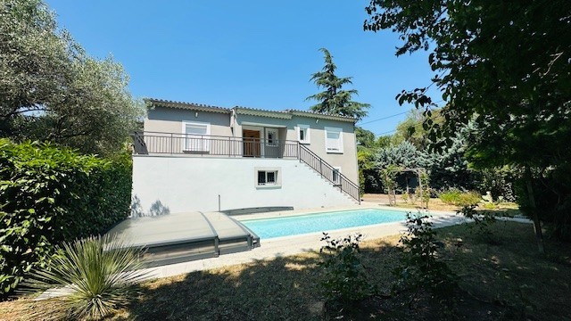 A VENDRE- REF 361-  VAUCLUSE- VAISON LA ROMAINE- 84110-VILLA  156m²- T7 - 5 chambres -AVEC PISCINE 8x 4 GARAGE 34M² TERRAIN 1000M² -499 000 €
