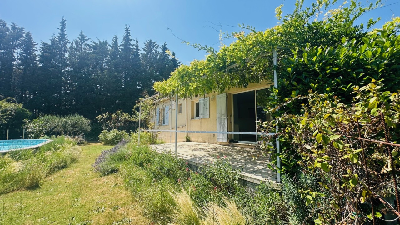 A VENDRE- VAUCLUSE- REF 367-VILLA 2002 PLAIN-PIED -84110 VAISON LA ROMAINE 135M² - T4/5 -3 CHAMBRES -TERRAIN 840M²- 399000€