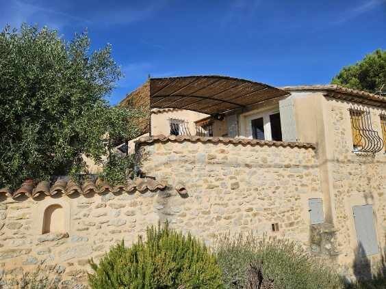 A VENDRE- EXCLUSIVITE- REF  369-  DROME  PROVENCALE - AUTHENTIQUE MAISON EN PIERRES 125M²-T4/5- 3 CHAMBRES TERRASSES- COUR- PISCINE -26110VENTEROL-378000€